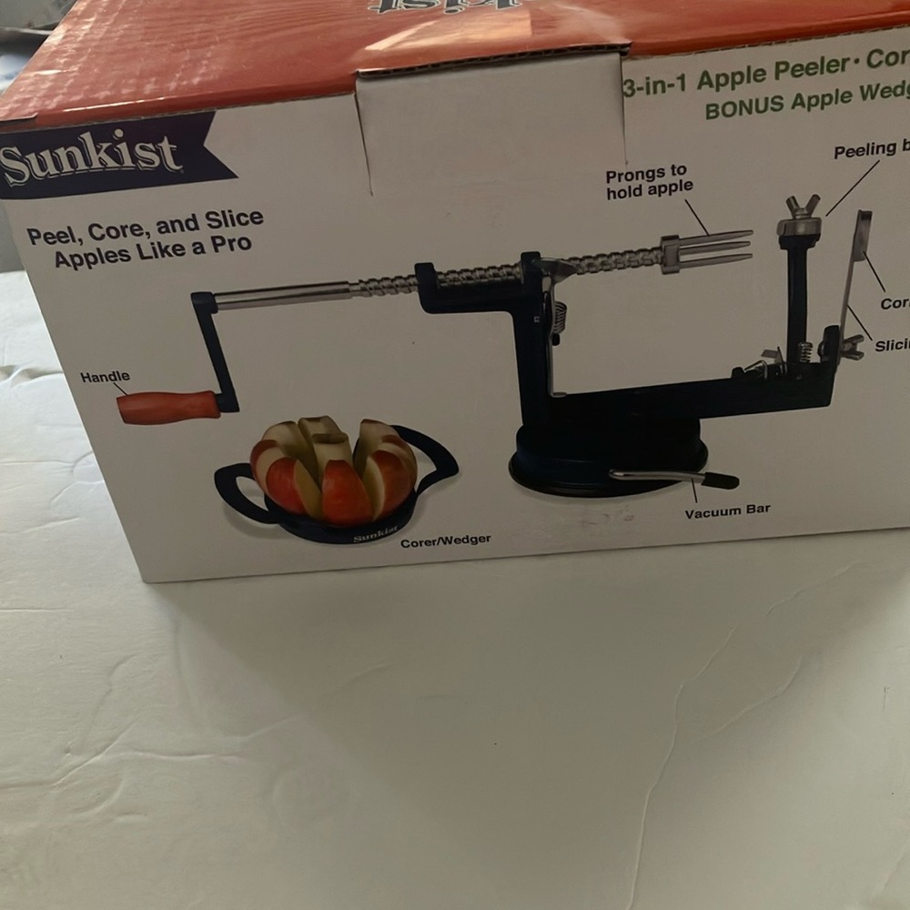Sunkist 3 in 1 apple peeler corer slicer